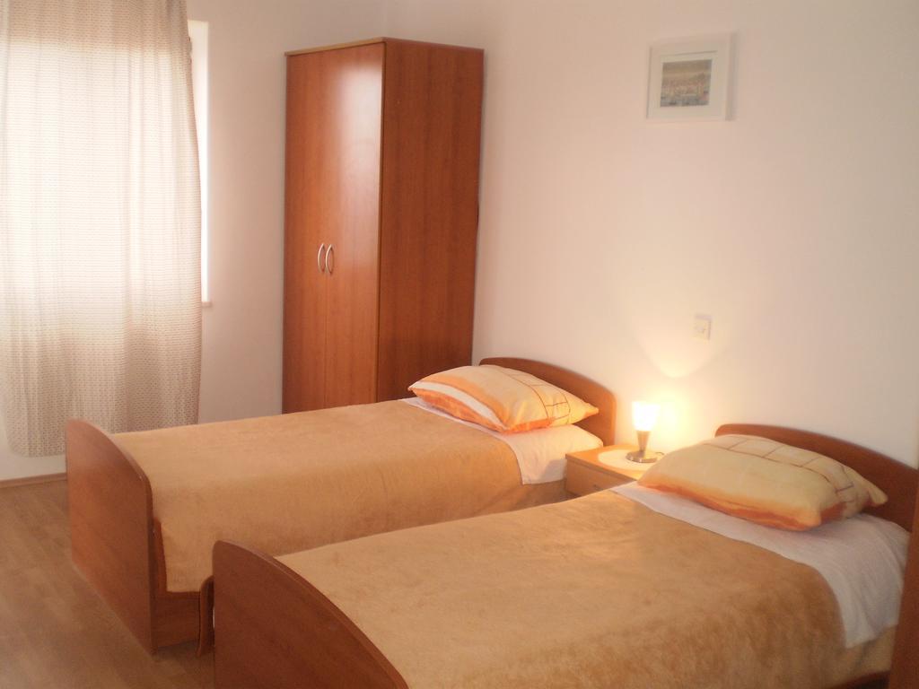 Apartment Kuzman *